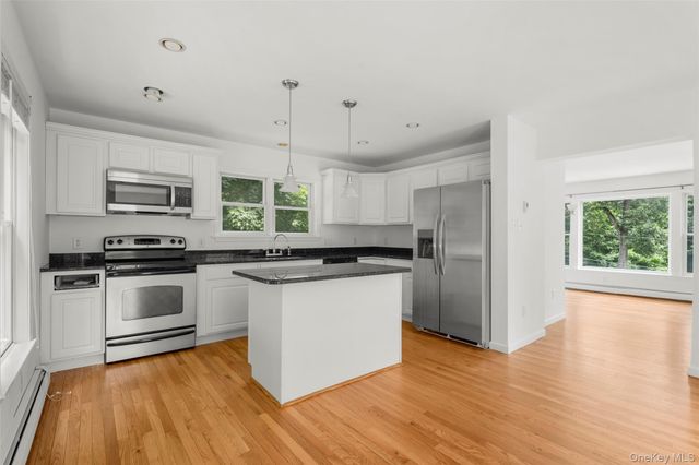 109 Tanglewylde Road, Lake Peekskill, NY 10537