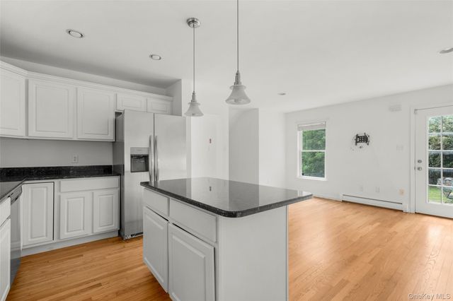 109 Tanglewylde Road, Lake Peekskill, NY 10537