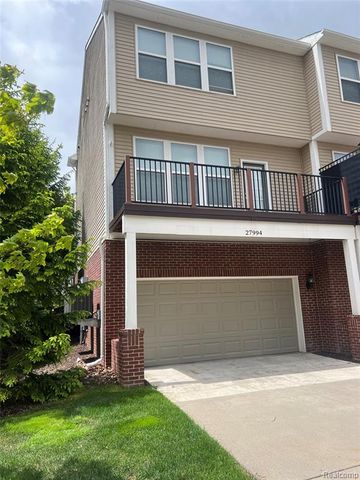 27994 Hopkins Drive, Novi, MI 48377