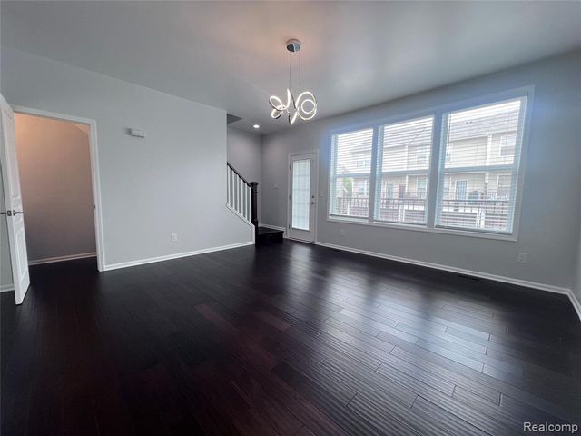 27994 Hopkins Drive, Novi, MI 48377