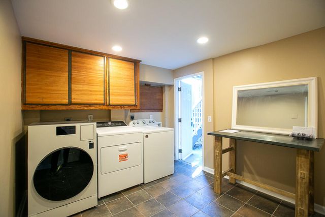 87 America Street B, Charleston, SC 29412