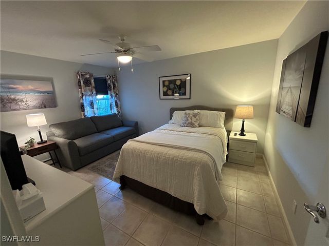 3664 El Segundo CT, Naples, FL 34109