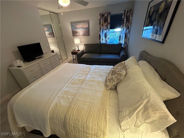 3664 El Segundo CT, Naples, FL 34109