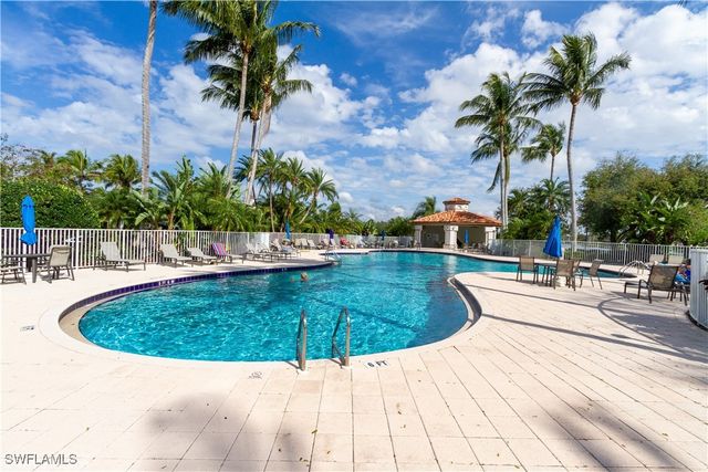 3664 El Segundo CT, Naples, FL 34109