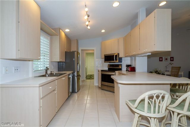 3664 El Segundo CT, Naples, FL 34109