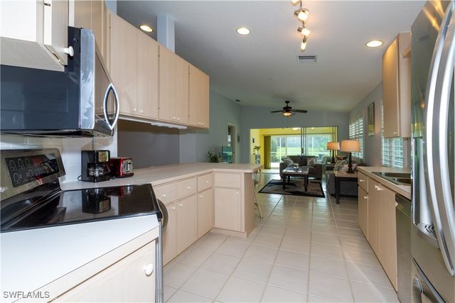 3664 El Segundo CT, Naples, FL 34109