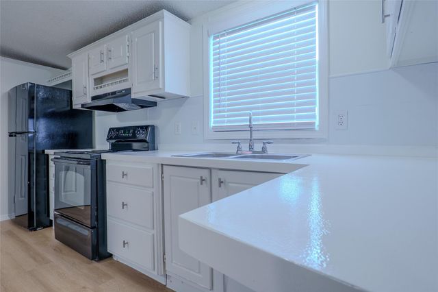 20511 N Navasota Drive, New Caney, TX 77357