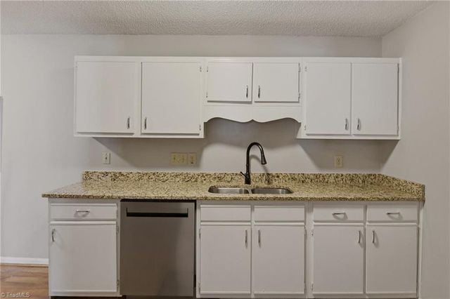 5525 Hornaday Road A, Greensboro, NC 27409