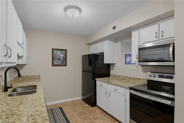 5525 Hornaday Road A, Greensboro, NC 27409
