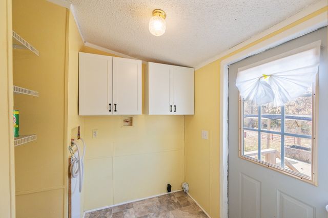 875 Lindsey Rd, Parsons, TN 38363