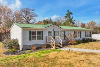 875 Lindsey Rd, Parsons, TN 38363
