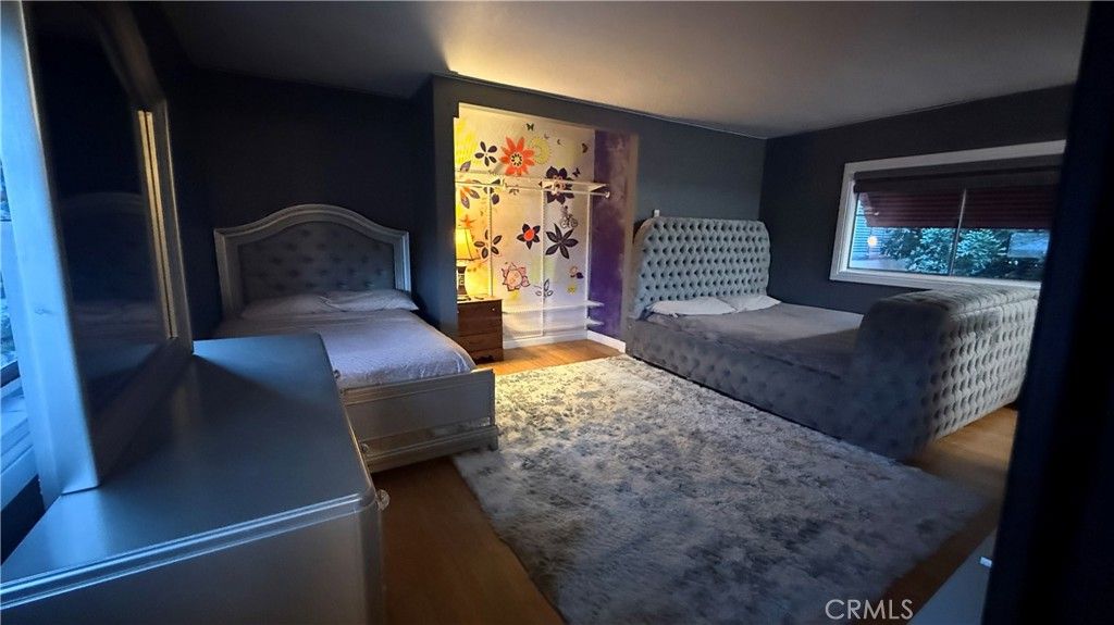 Image 10 of property listing at 7904 Laurel Canyon 12, North Hollywood, CA 91605