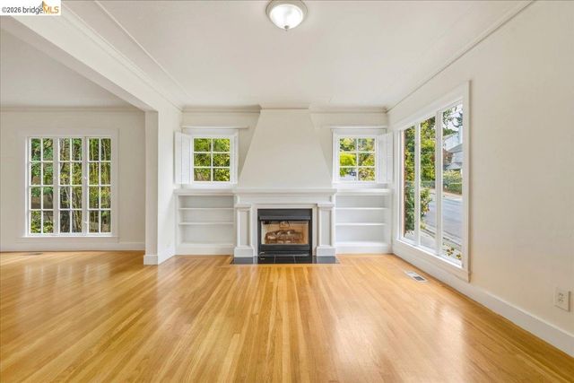 2403 Cedar St, Berkeley, CA 94708