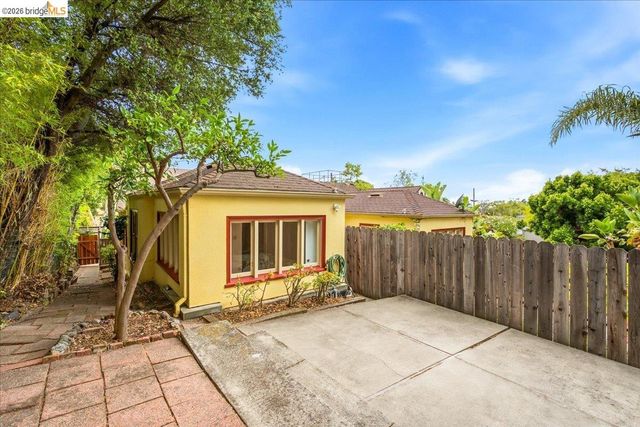 2403 Cedar St, Berkeley, CA 94708