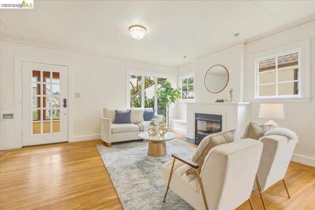 2403 Cedar St, Berkeley, CA 94708