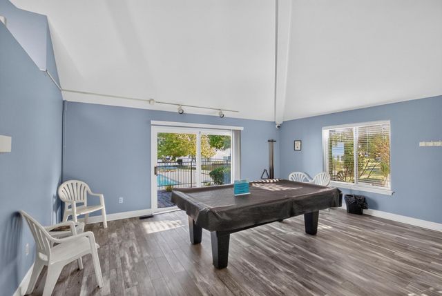 360 Littleton Road C1, Chelmsford, MA 01824