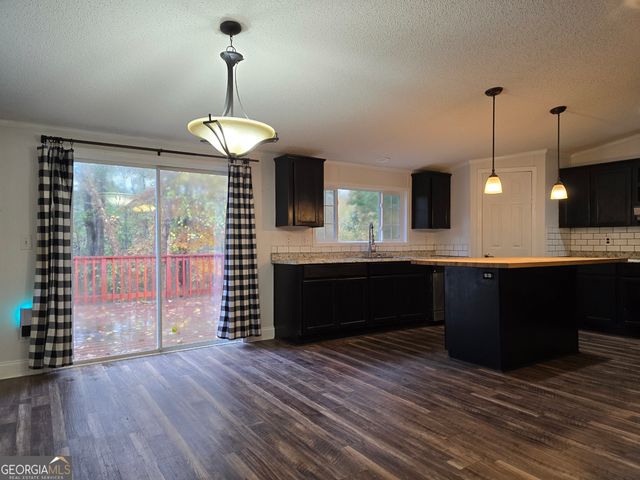 338 Day Street, Molena, GA 30258