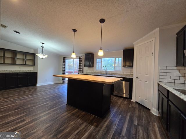 338 Day Street, Molena, GA 30258