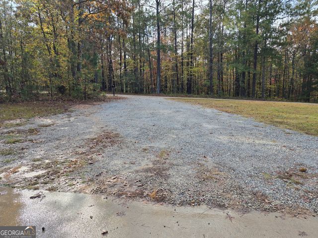 338 Day Street, Molena, GA 30258