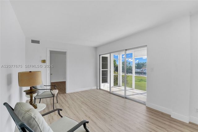 2970 NE 16th Ave 214, Oakland Park, FL 33334