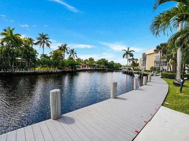 2970 NE 16th Ave 214, Oakland Park, FL 33334
