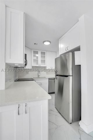 2970 NE 16th Ave 214, Oakland Park, FL 33334