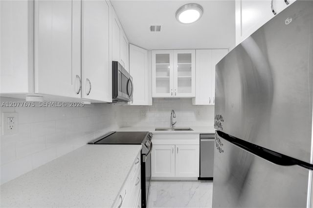 2970 NE 16th Ave 214, Oakland Park, FL 33334