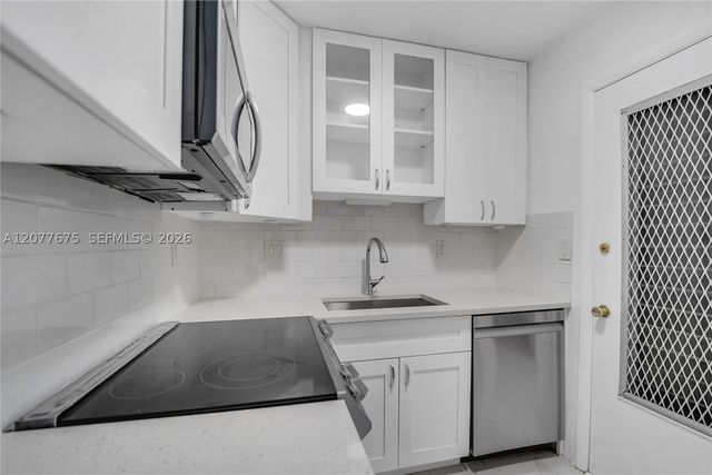 2970 NE 16th Ave 214, Oakland Park, FL 33334
