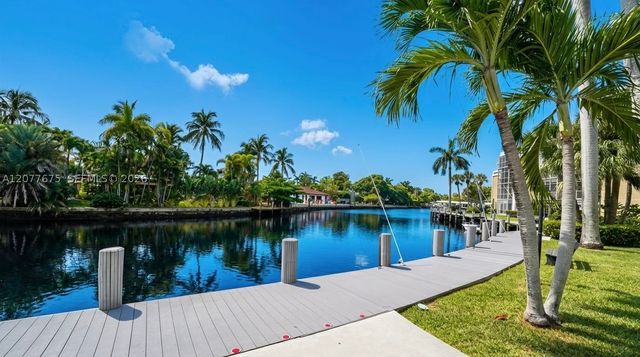 2970 NE 16th Ave 214, Oakland Park, FL 33334