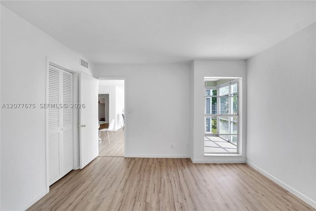 2970 NE 16th Ave 214, Oakland Park, FL 33334
