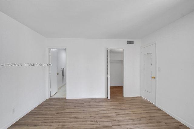2970 NE 16th Ave 214, Oakland Park, FL 33334