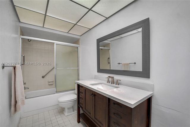 2970 NE 16th Ave 214, Oakland Park, FL 33334