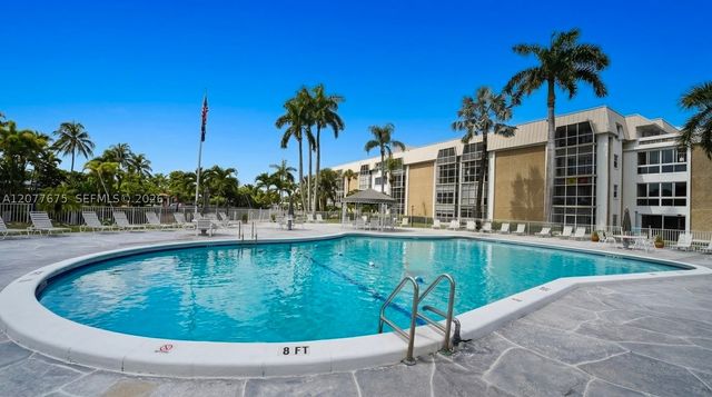 2970 NE 16th Ave 214, Oakland Park, FL 33334