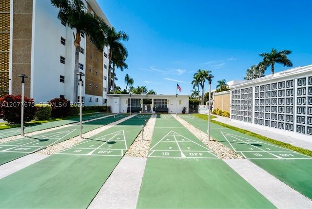 2970 NE 16th Ave 214, Oakland Park, FL 33334