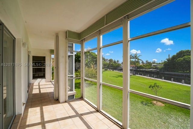 2970 NE 16th Ave 214, Oakland Park, FL 33334