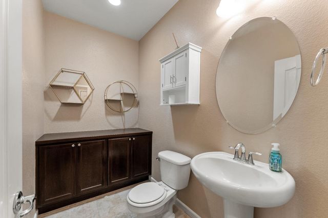 1240 Landmark Cir, Lincoln, CA 95648