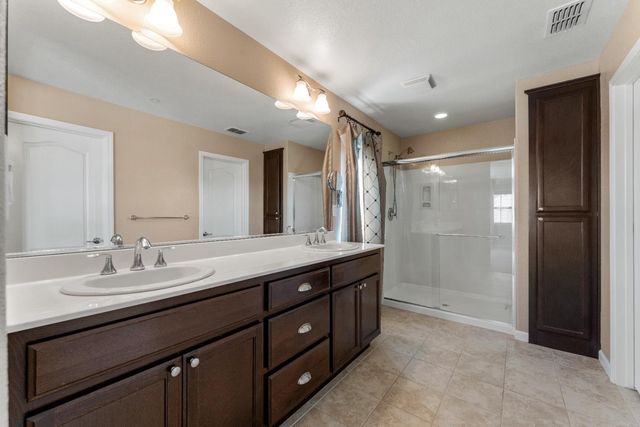 1240 Landmark Cir, Lincoln, CA 95648