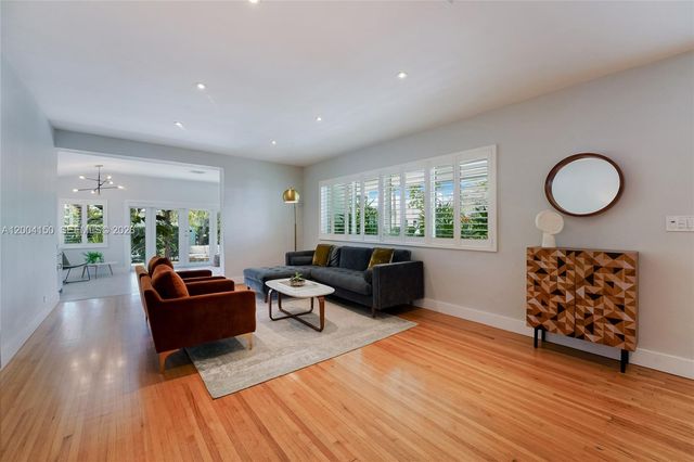 2225 SW 19th Ave, Miami, FL 33145