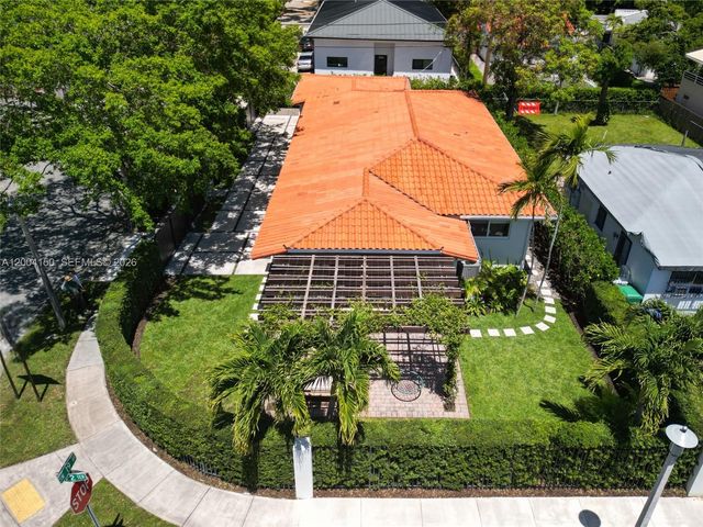 2225 SW 19th Ave, Miami, FL 33145