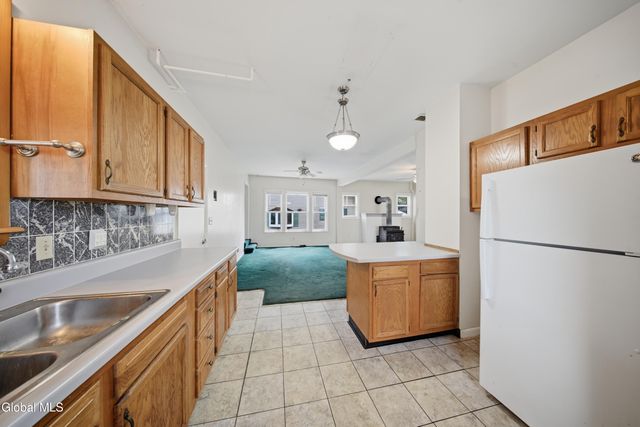 29 Tillinghast Avenue, Menands, NY 12204