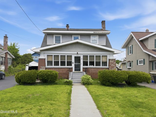 29 Tillinghast Avenue, Menands, NY 12204