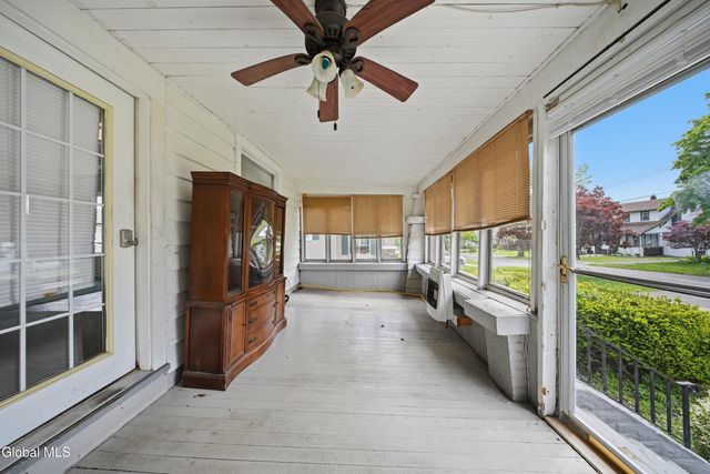 29 Tillinghast Avenue, Menands, NY 12204