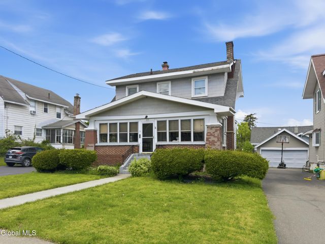 29 Tillinghast Avenue, Menands, NY 12204
