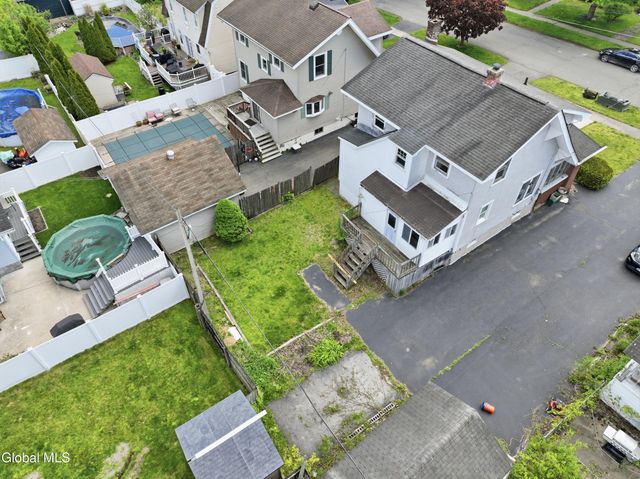 29 Tillinghast Avenue, Menands, NY 12204
