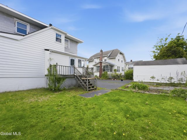 29 Tillinghast Avenue, Menands, NY 12204