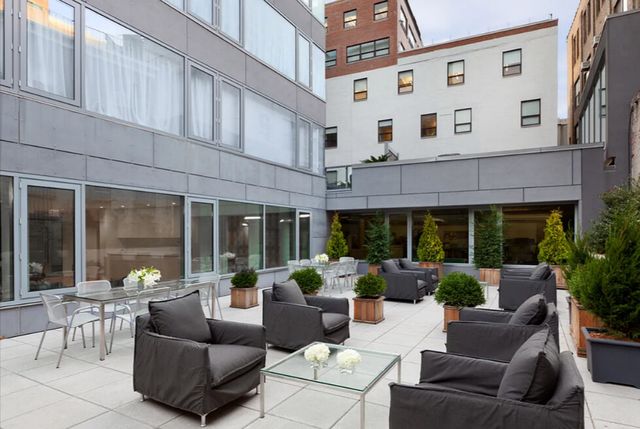 425 W 53rd St Apt 706, New York City, NY 10019