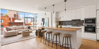 425 W 53rd St Apt 706, New York City, NY 10019