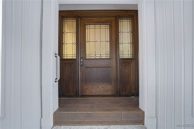 4037 Clinton Street, West Seneca, NY 14224