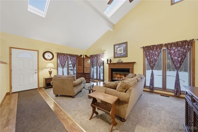 4037 Clinton Street, West Seneca, NY 14224