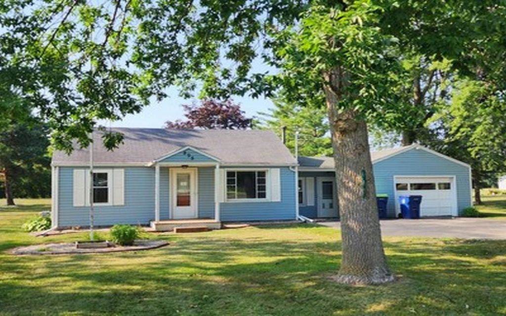 895 Schust Road, Saginaw, MI 48604